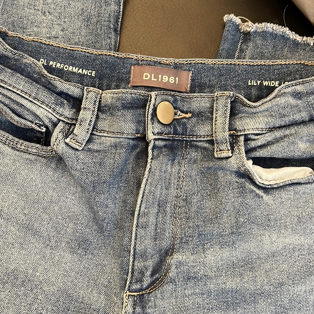 ⭐️STYLISH wide leg DL1961 denim stretchy jeans! Girls 12